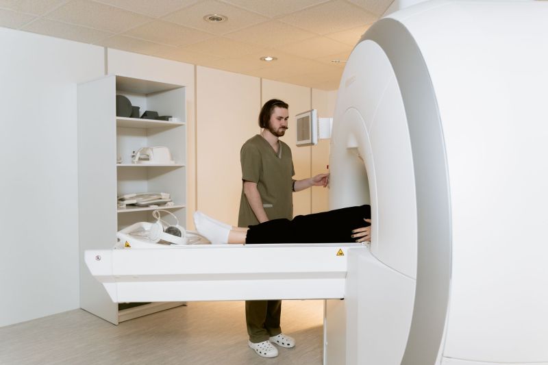 Veštačka inteligencija ubrzava magnetnu rezonancu dojke kod raka dojke