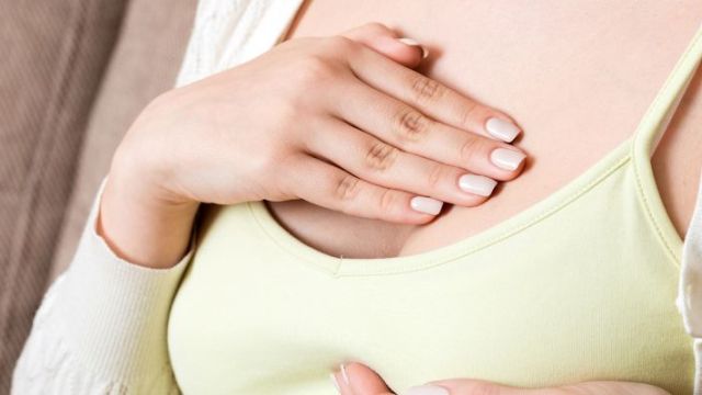 Kalcifikacija u dojkama: Simptomi i lečenje Kalcifikacija u dojkama: Simptomi i lečenje
